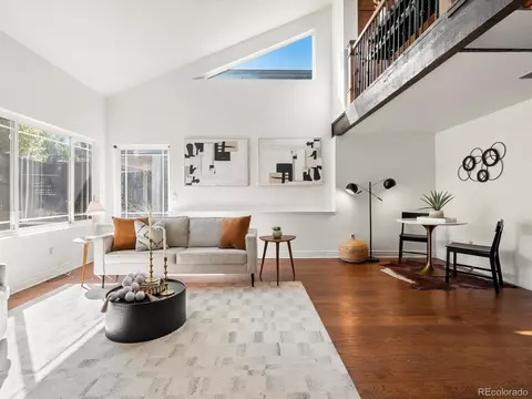 8006 S Newport Ct, Centennial, CO 80112