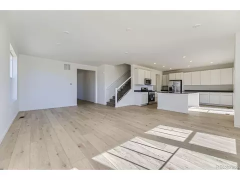 21804 E 39th Ave, Aurora, CO 80019 photo 4