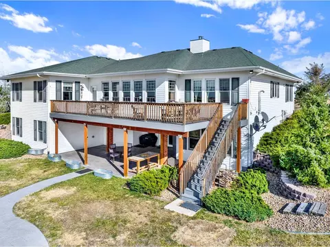 525 S Schumaker Rd, Bennett, CO 80102 photo 4