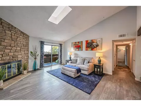 337 Wright St #305, Lakewood, CO 80228 photo 2
