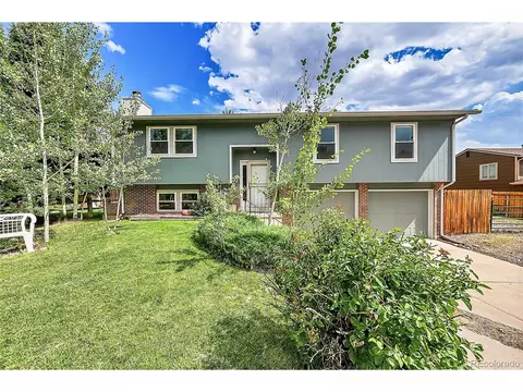 982 Oakwood Dr, Castle Rock, CO 80104