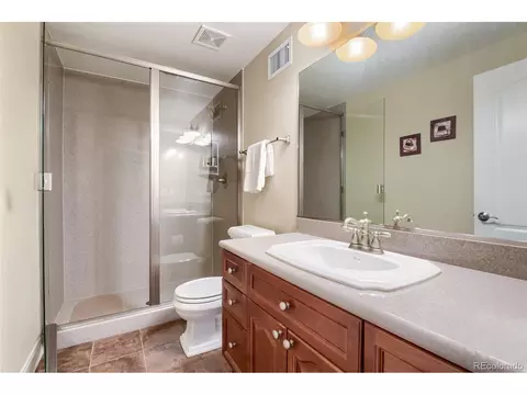 Bath - 9969 Longview Dr, Lone Tree, CO 80124 photo 6 of 6