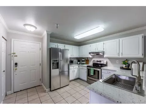 12304 W Cross Dr #203, Littleton, CO 80127