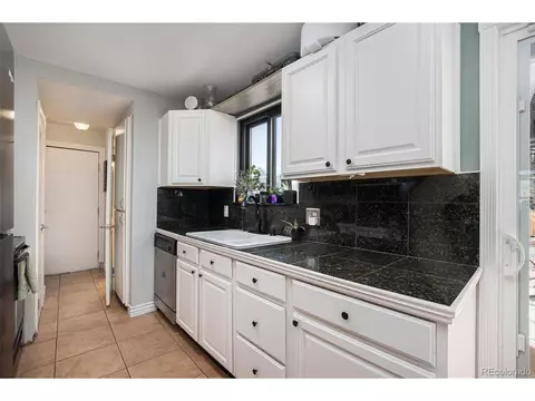 17233 E Princeton Dr, Aurora, CO 80013 photo 8