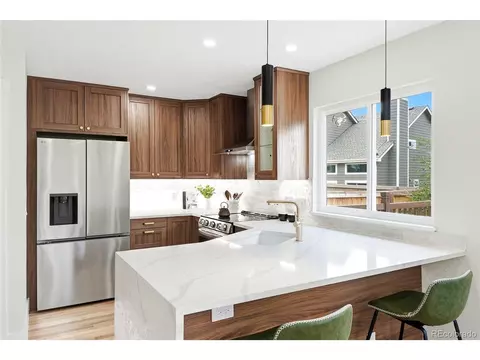487 Chiswick Cir, Highlands Ranch, CO 80126