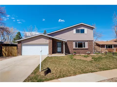 7515 Devinney Ct, Arvada, CO 80005 photo 2