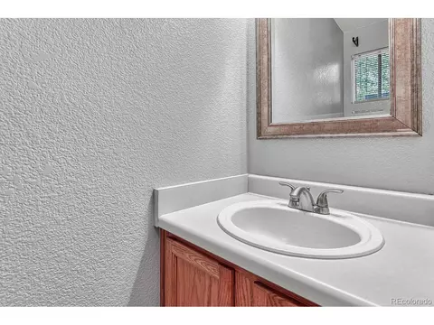 14306 Elk Dr, Denver, CO 80239 photo 11