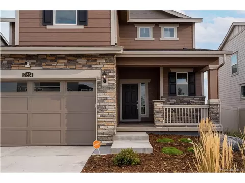 Exterior - 21824 E 39th Ave, Aurora, CO 80019 photo 3 of 7