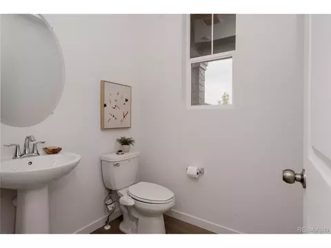 Bath - 21824 E 39th Ave, Aurora, CO 80019 photo 5 of 5
