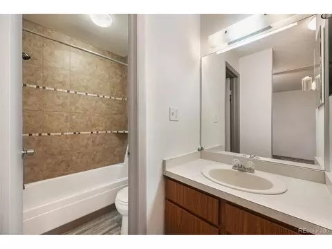 5875 E Iliff Ave #320, Denver, CO 80222 photo 8