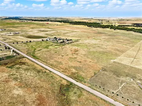 6855 Yulle Rd, Bennett, CO 80102 photo 5