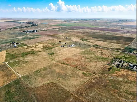 6855 Yulle Rd, Bennett, CO 80102 photo 11