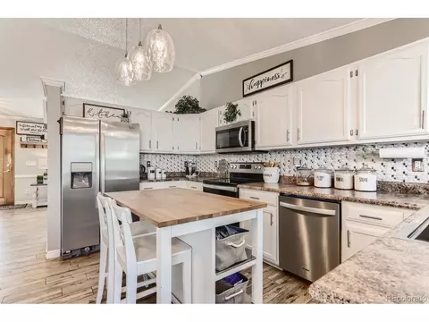 19375 E 40th Pl, Denver, CO 80249 photo 11