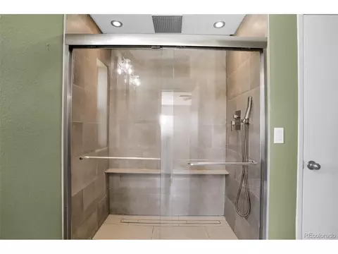 Bath - 529 E Aspen Dr, Granby, CO 80446 photo 6 of 6