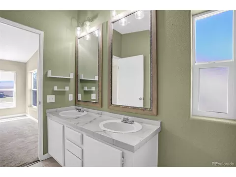 Bath - 529 E Aspen Dr, Granby, CO 80446 photo 5 of 6