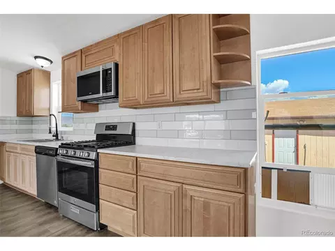Kitchen - 529 E Aspen Dr, Granby, CO 80446 photo 3 of 6