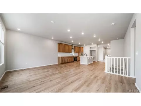22304 E 49th Pl, Aurora, CO 80019 photo 8