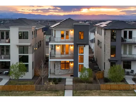 21416 E 61st Dr, Aurora, CO 80019