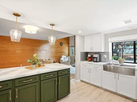 Kitchen - 12522 Evans Cir #C, Aurora, CO 80014 photo 6 of 7