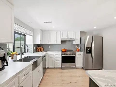 Kitchen - 12522 Evans Cir #C, Aurora, CO 80014 photo 7 of 7