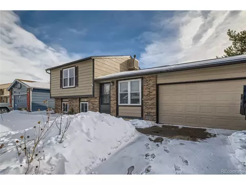 860 Centennial Dr, Bennett, CO 80102 photo 1