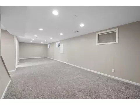 7718 Ellen Ln, Denver, CO 80221 photo 24