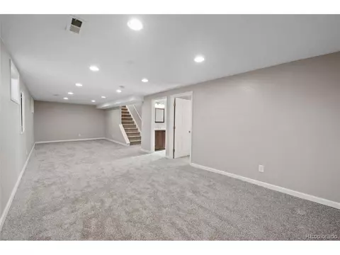 7718 Ellen Ln, Denver, CO 80221 photo 22