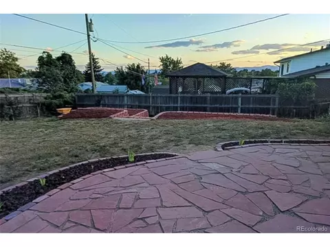 7718 Ellen Ln, Denver, CO 80221 photo 34