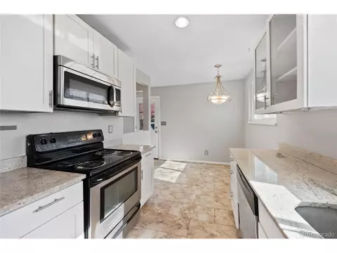 7718 Ellen Ln, Denver, CO 80221 photo 6