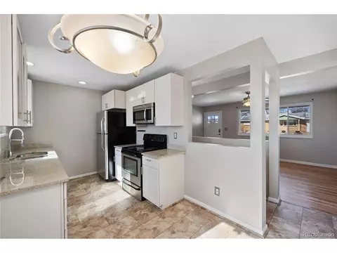 7718 Ellen Ln, Denver, CO 80221 photo 4