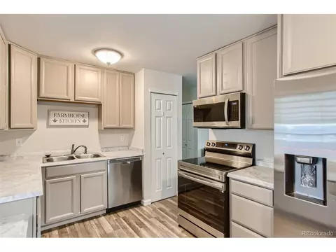 800 El Paso Blvd, Denver, CO 80221 photo 5