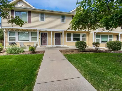 17 Gray St, Lakewood, CO 80226