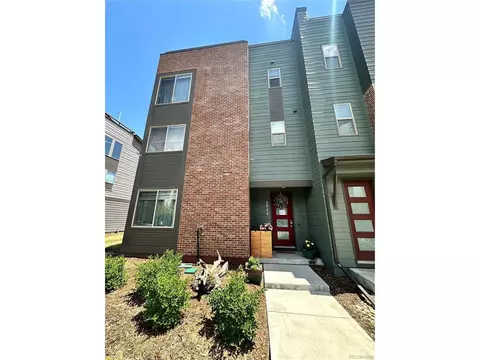 2514 N Moline St, Aurora, CO 80010