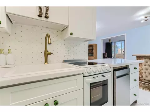 799 Dahlia St #102, Denver, CO 80220