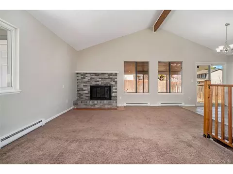 1012 S Uravan St, Aurora, CO 80017 photo 3