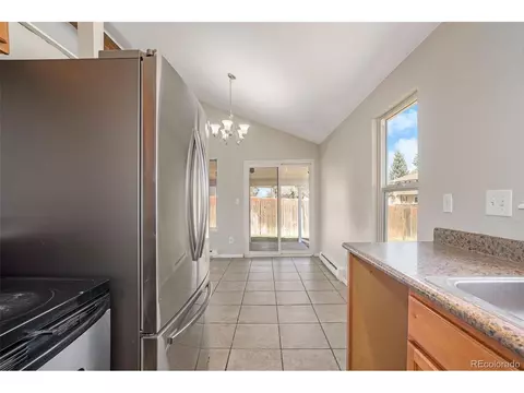 1012 S Uravan St, Aurora, CO 80017 photo 6