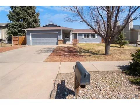 1012 S Uravan St, Aurora, CO 80017 photo 1