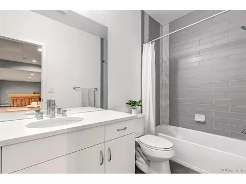 9232 E 53rd Ave, Denver, CO 80238 photo 24