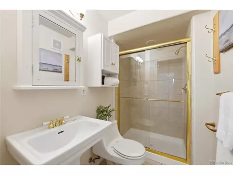 Bath - 6566 S Madison Ct, Centennial, CO 80121 photo 4 of 4