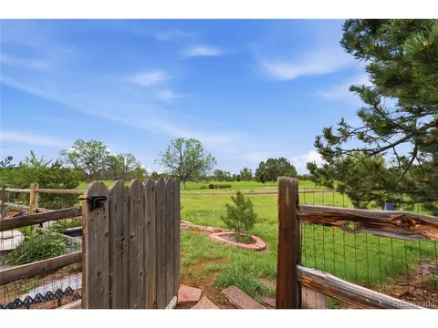 Exterior - 6566 S Madison Ct, Centennial, CO 80121 photo 13 of 14