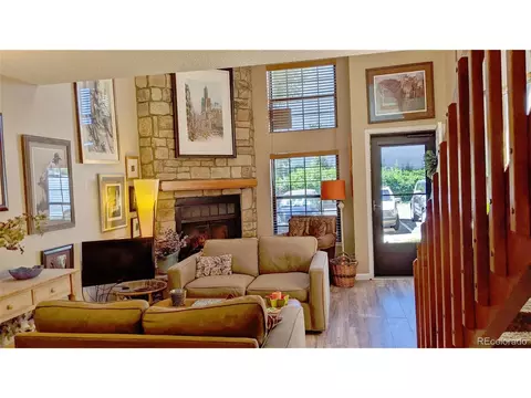 15999 E Alaska Pl #E, Aurora, CO 80017 photo 2