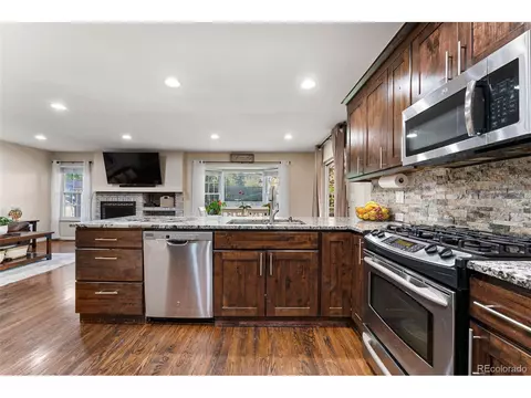 17063 E Pacific Pl, Aurora, CO 80013 photo 9