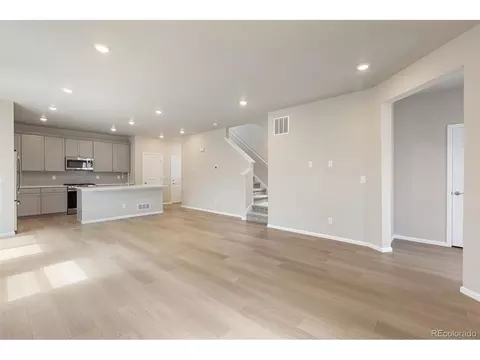 21011 E 63rd Dr, Aurora, CO 80019 photo 5
