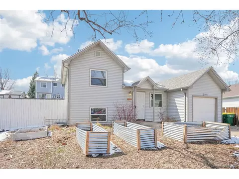 17470 E Whitaker Dr, Aurora, CO 80015