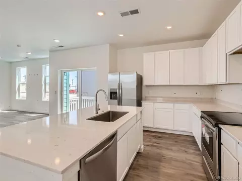 460 Kiowa Ave, Bennett, CO 80102 photo 9
