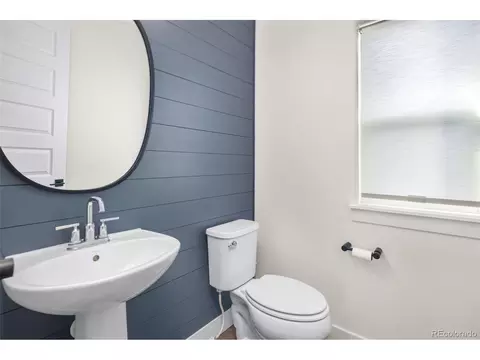 9758 E 57th Ave, Denver, CO 80238 photo 15