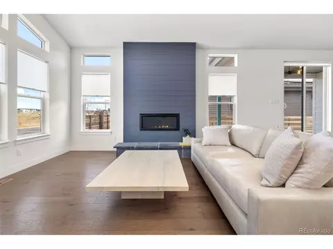 9758 E 57th Ave, Denver, CO 80238 photo 6
