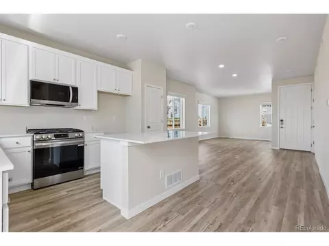 Kitchen - 22739 E 47th Dr, Aurora, CO 80019 photo 3 of 5