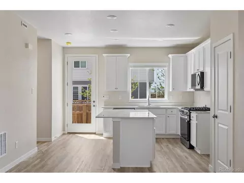 Kitchen - 22739 E 47th Dr, Aurora, CO 80019 photo 4 of 5