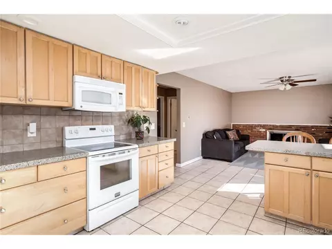 11930 E Bates Cir, Aurora, CO 80014 photo 11
